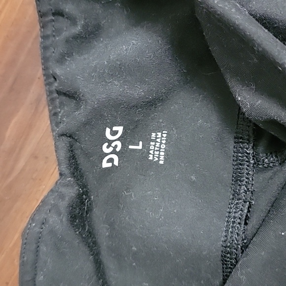 Womens Large DSG Black & White Capri Leggings with pockets - Picture 3 of 3